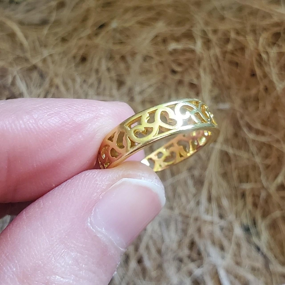 NWOT Gold Heart Swirl Toe Ring